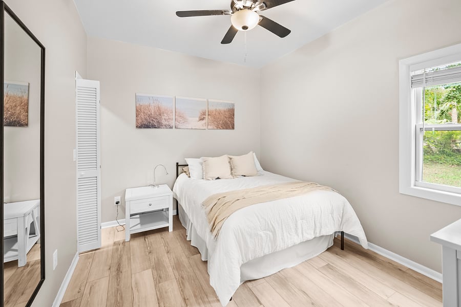 Queen Bed