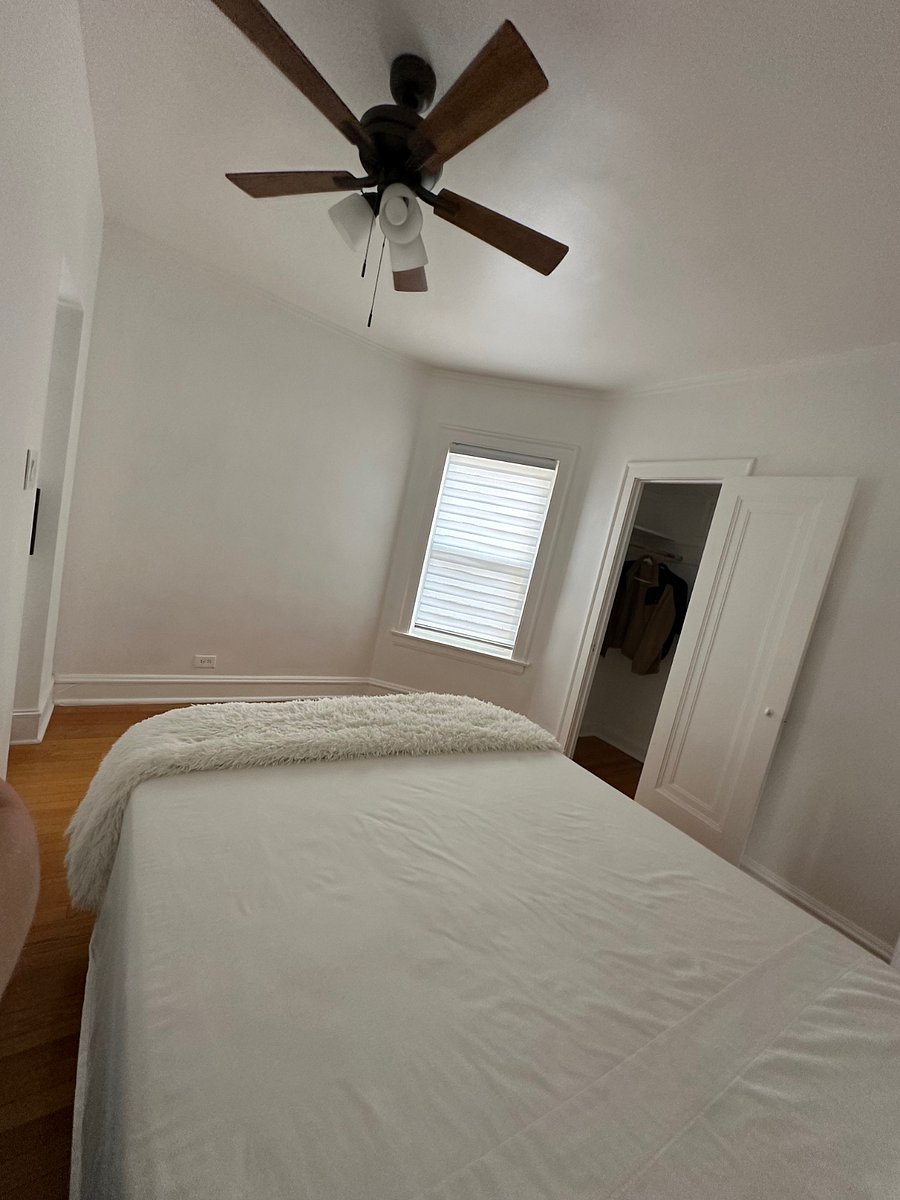 Bedroom 1
Includes a Queen size bed, nightstand, built in closet and exit to bathroom #1
