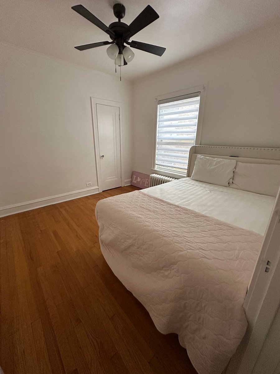 Bedroom 2
Includes a Full-size bed, built in closet