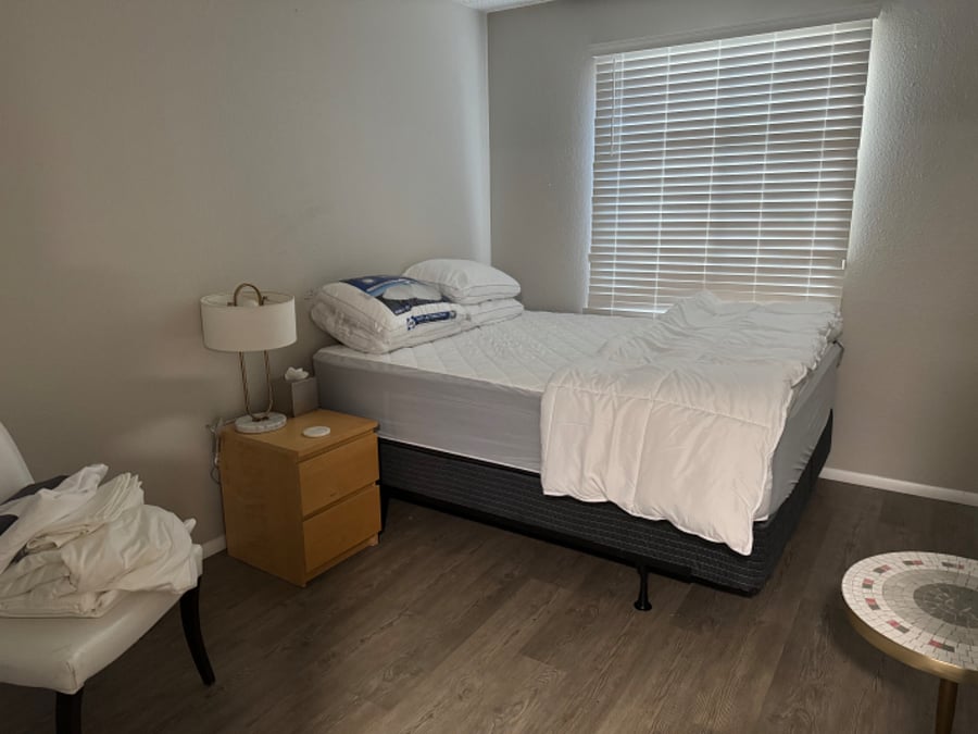 2ND BEDROOM WITH QUEEN BED  