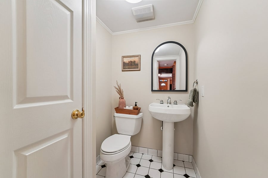 Shared Powder Room on 1st Floor