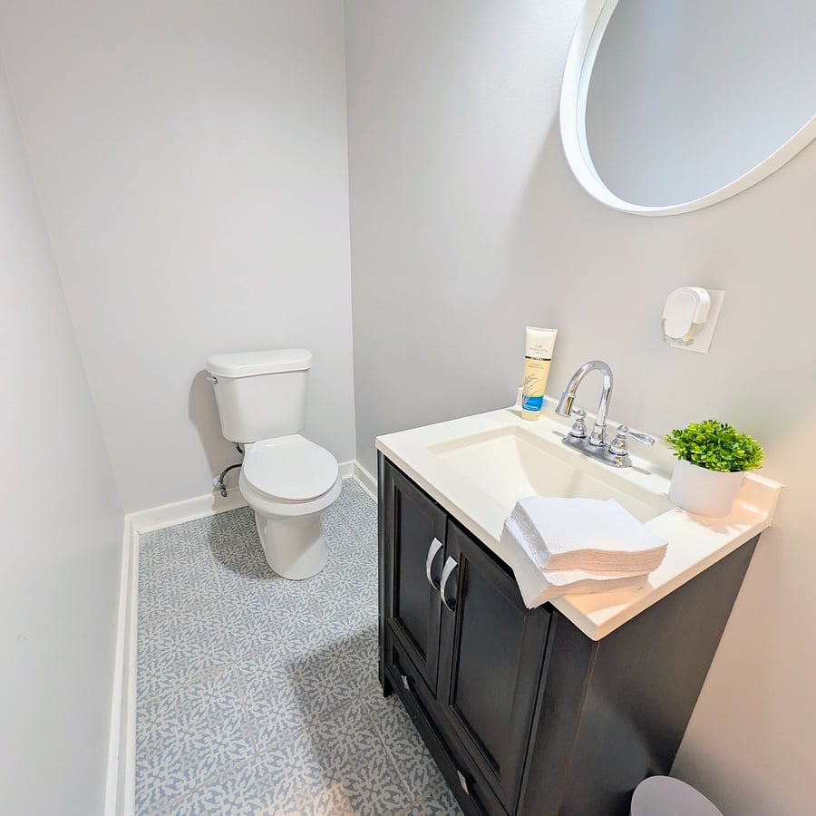 Half Bathroom 5