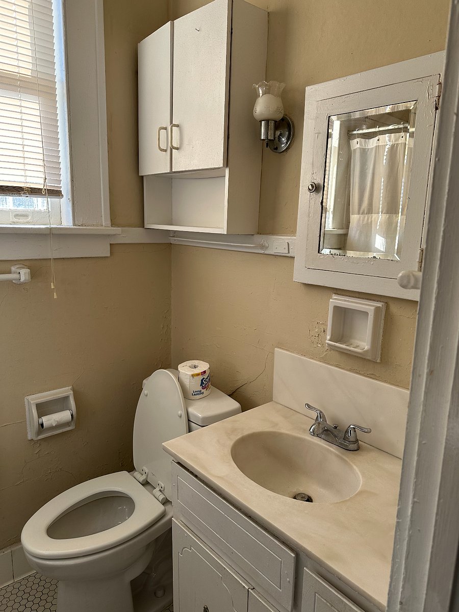 Furnished Finder property 927330_1 photo 9