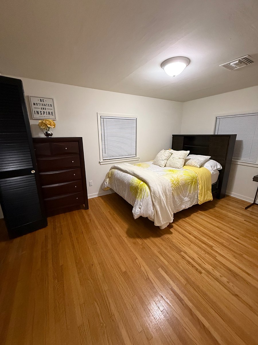 Bedroom 2 Full size bed and desk.