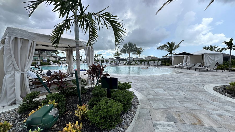 Large Patio - and Pool Area - Towels provided