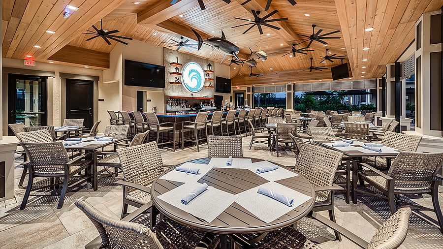 Bahama Bar - Food and Drinks by the Pool