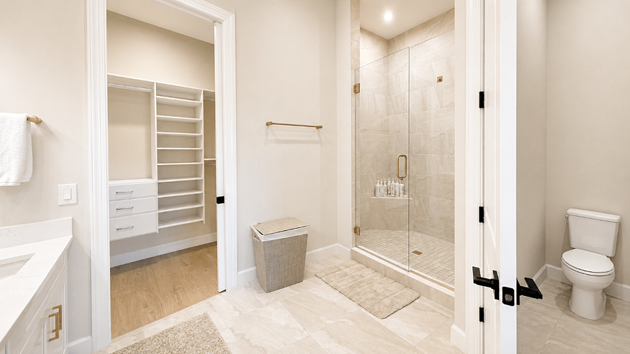 Master Bedroom - FULL BATH AND WALK IN CLOSET