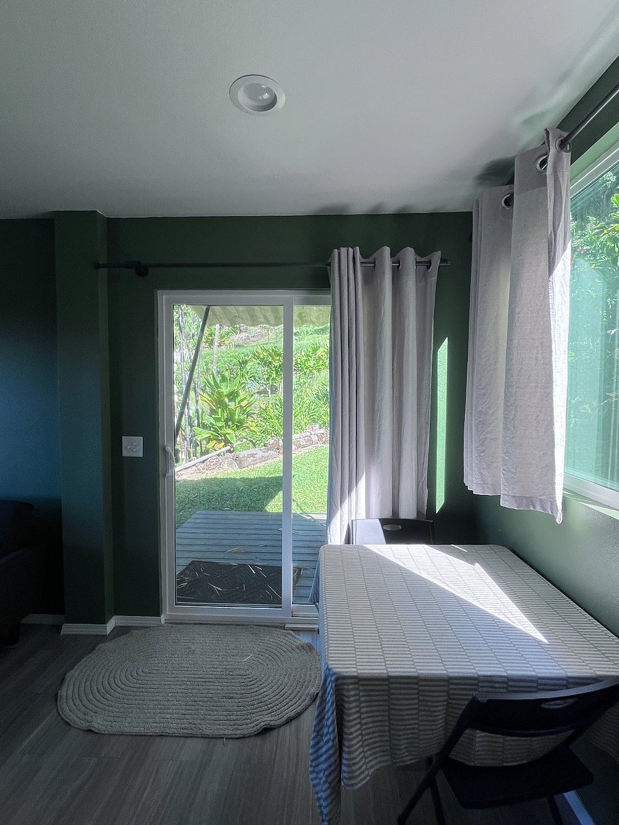 Sliding door to back porch