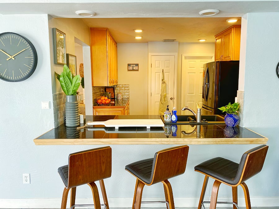 Kitchen with Bar Area