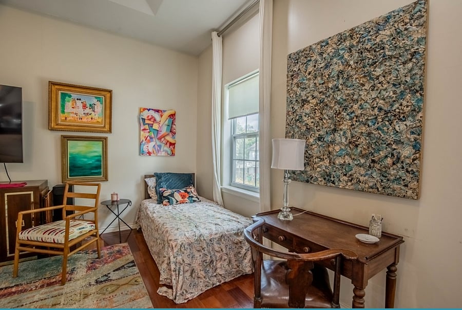 Twin bed nook