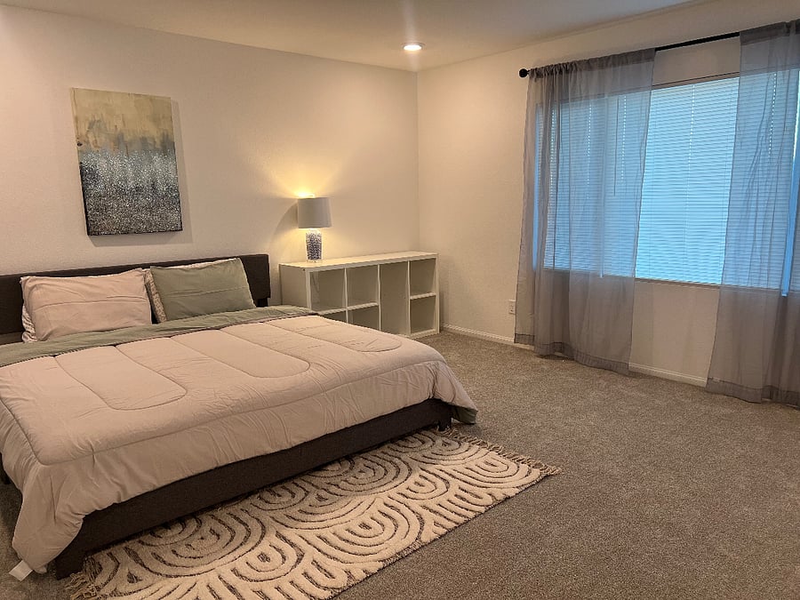 King size bed