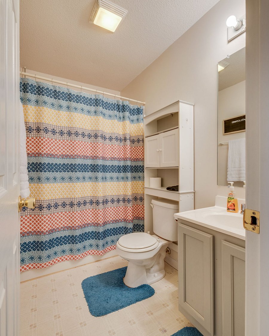 Bedroom #2 - Full bath