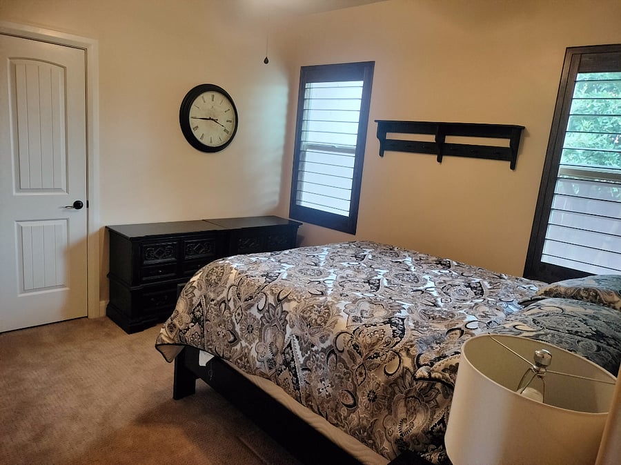 Bedroom 3 queen bed