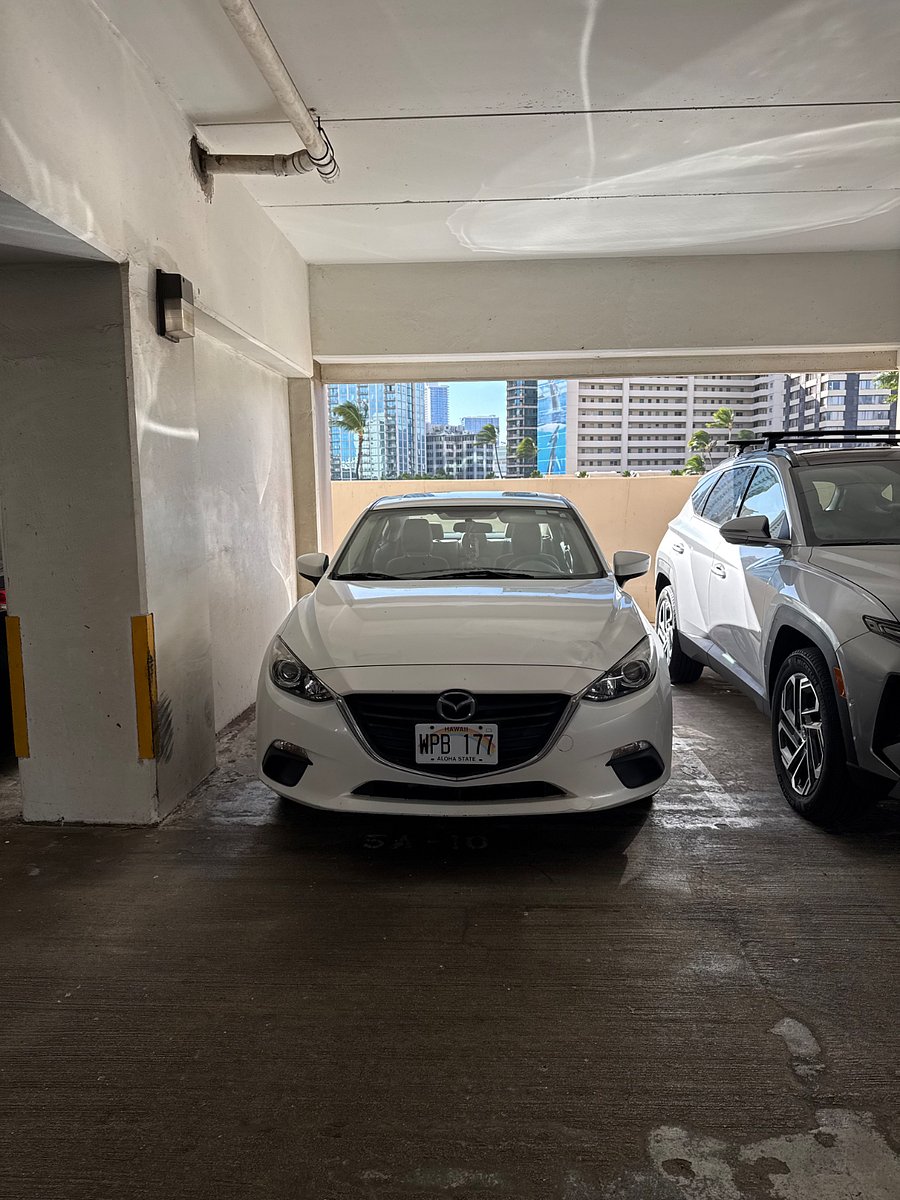 Corner parking spot