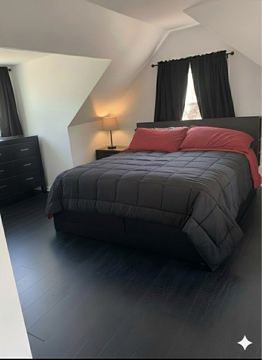 Master Bedroom- Upstairs
