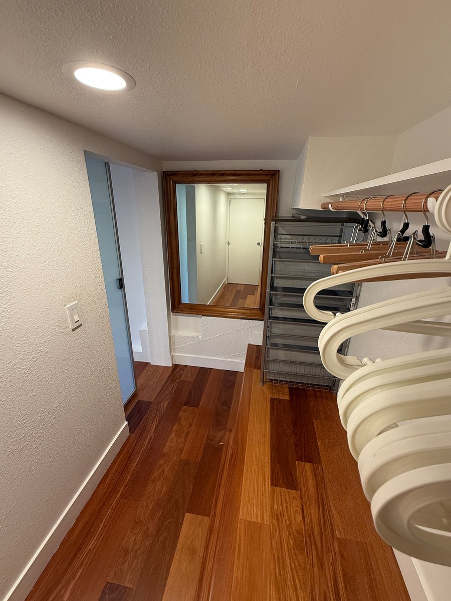 walking closet