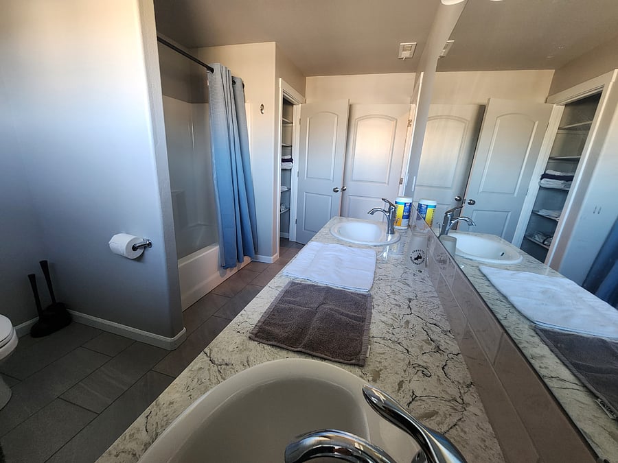 Upstairs shared bathroom