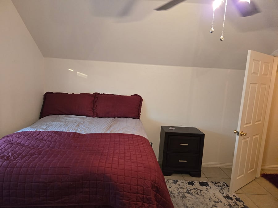 Furnished Finder property 928125_1 photo 14