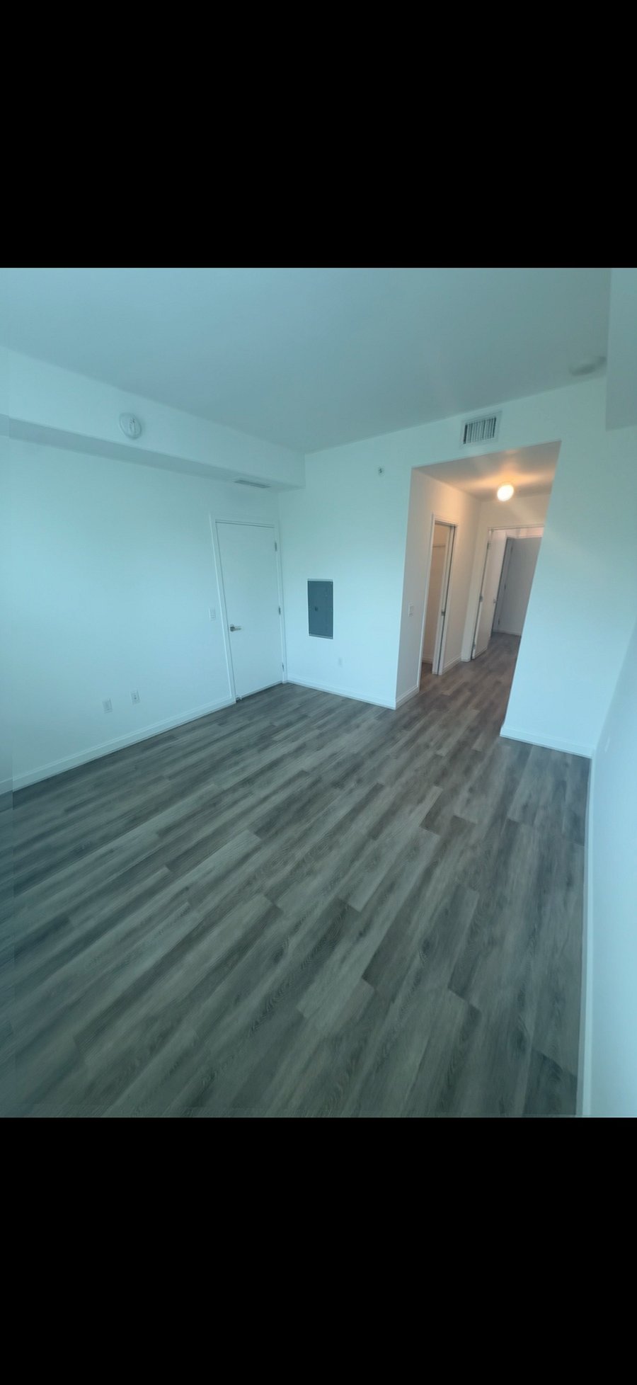 This is the baby room empty if needed we can provide a queen bed and TV