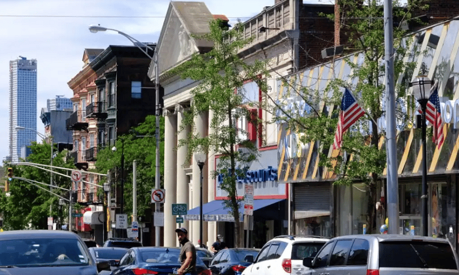 Central Ave packed with Cafes, Restaurants, and Grocery Stores