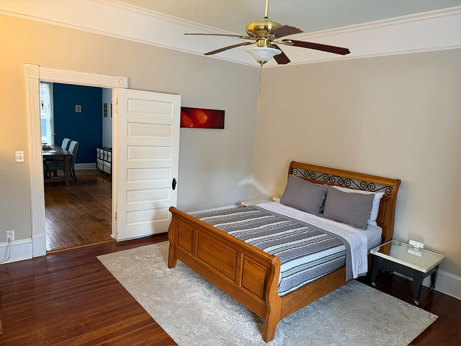 Bedroom with Queen size bed.