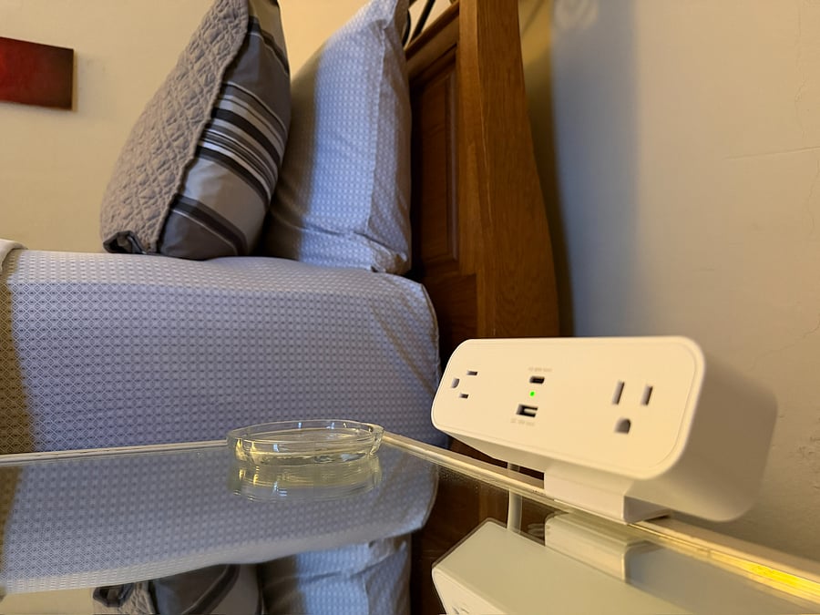 Bedside outlets on each side for (2) 3-Prong plugs, USB-A, and USB-C.