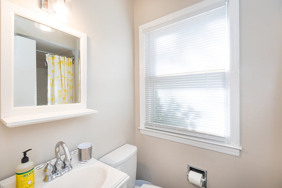 1st floor bath (shower).