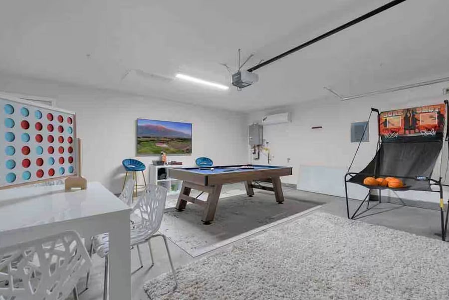 Gameroom (can be converted back to garage).