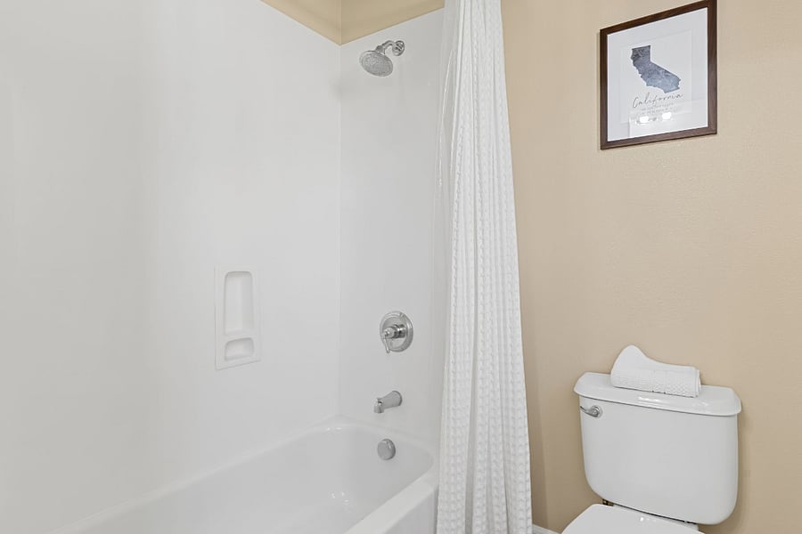 Furnished Finder property 928502_1 photo 33