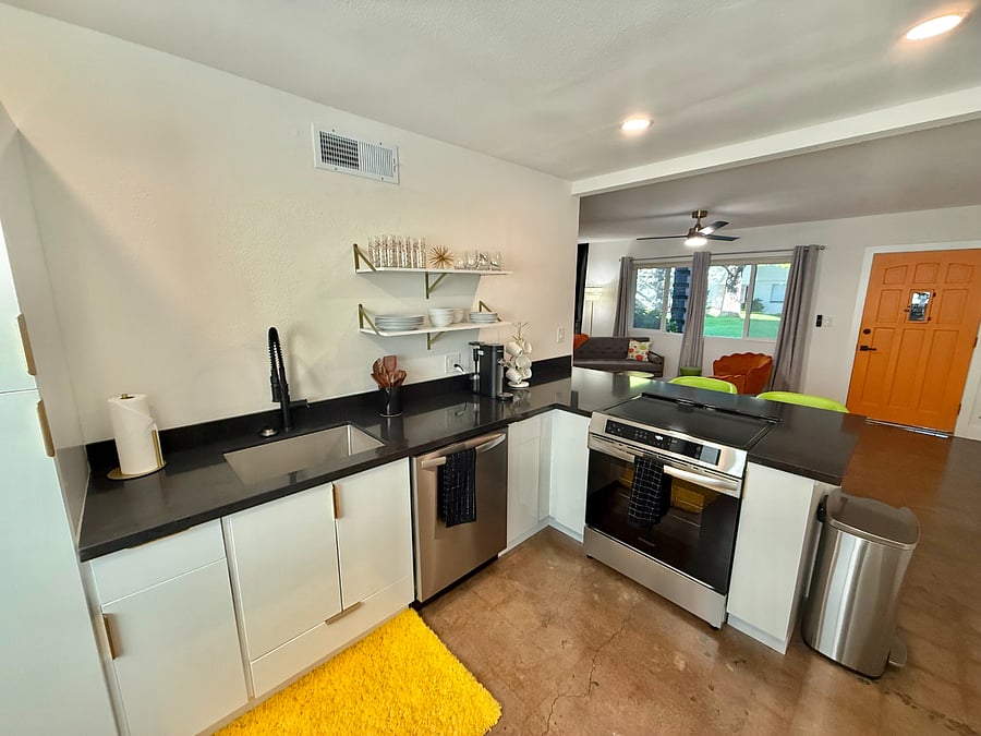 Furnished Finder property 928508_1 photo 12