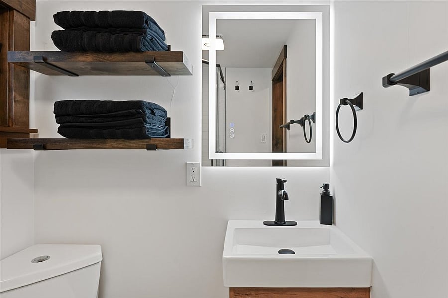 Upstairs Bathroom.