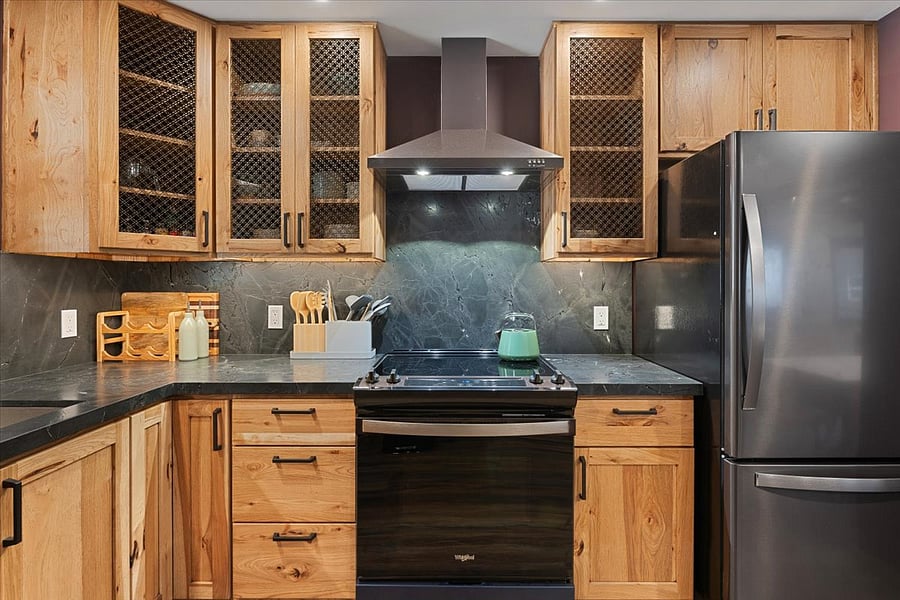 Fully Stocked Kitchen