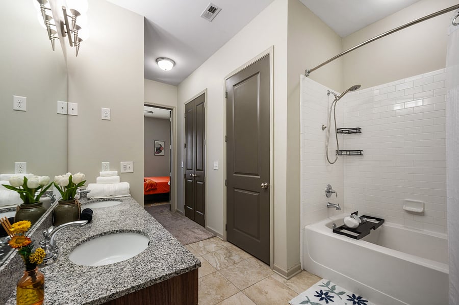 tub/shower combo