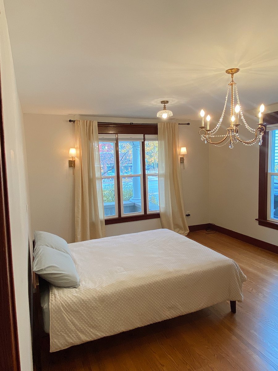 Queen bed