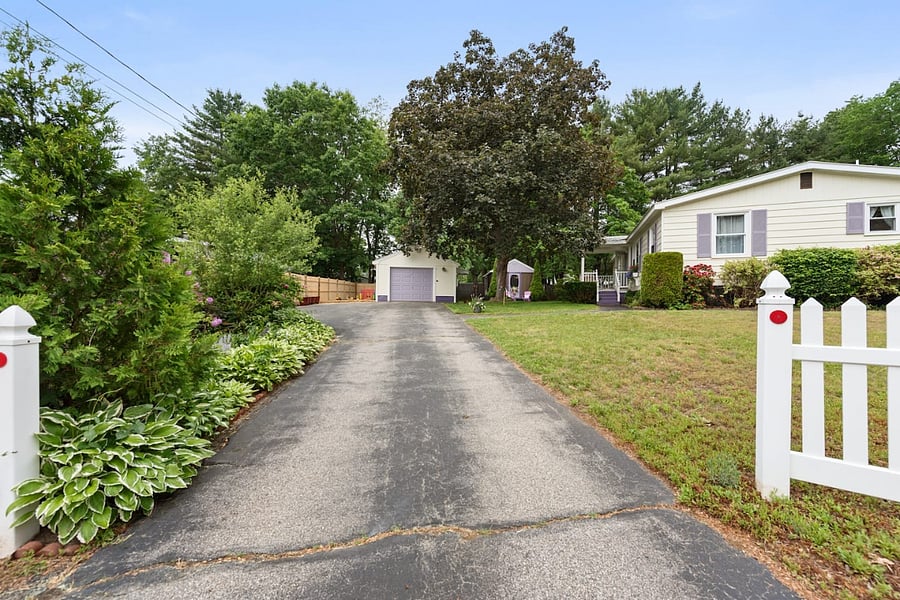 Entrance - Fully fenced with large driveway