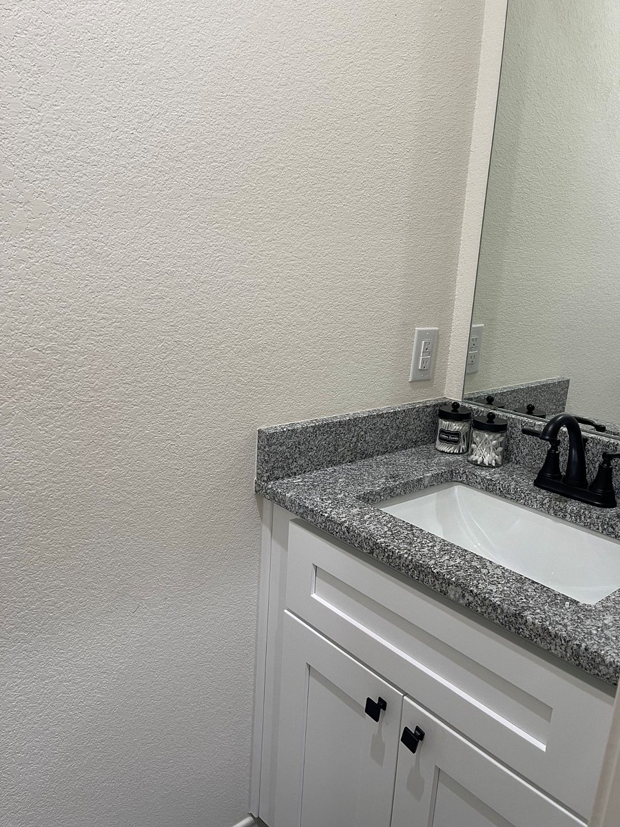 1/2 bath