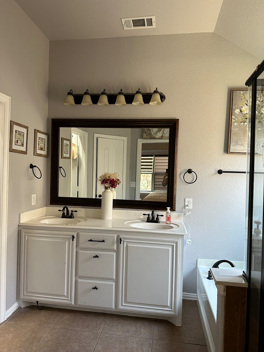 Private master bathroom