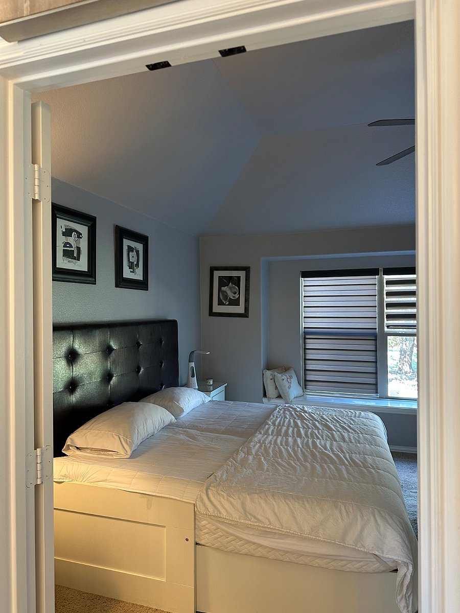 Private master bedroom