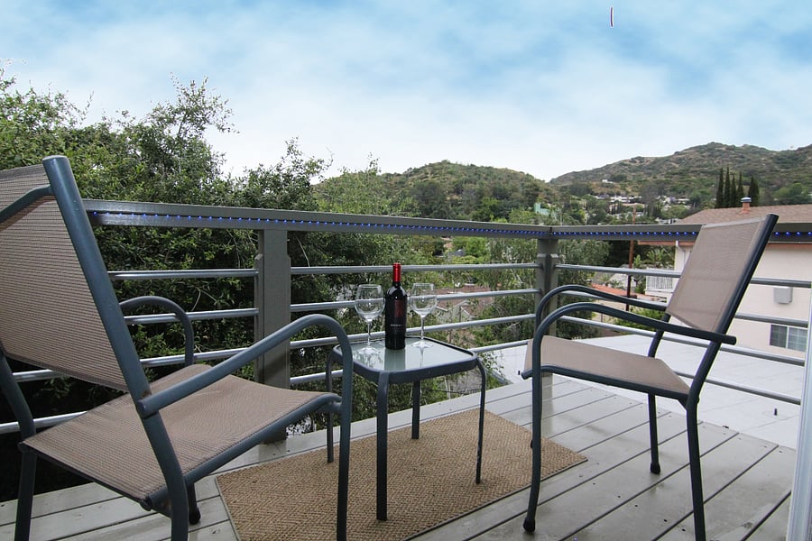 Outside deck/balcony