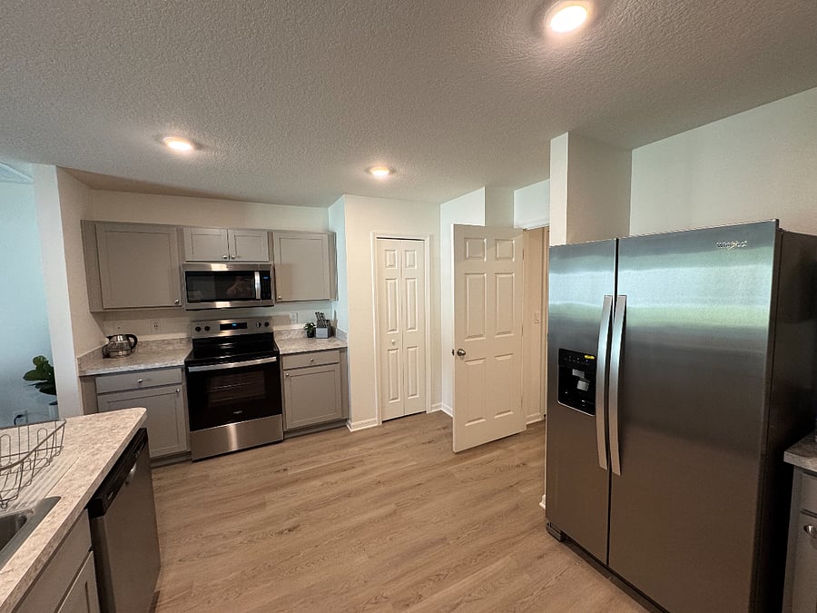 Furnished Finder property 928924_1 photo 12
