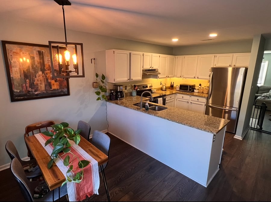 Small size dining area