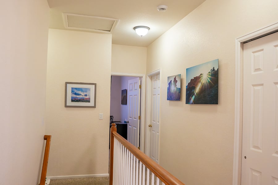 Homeowner is a photographer so you will see local art for the true Colorado Experience.