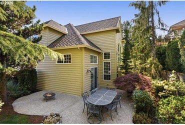 You may use my porch in summer and relax outside!