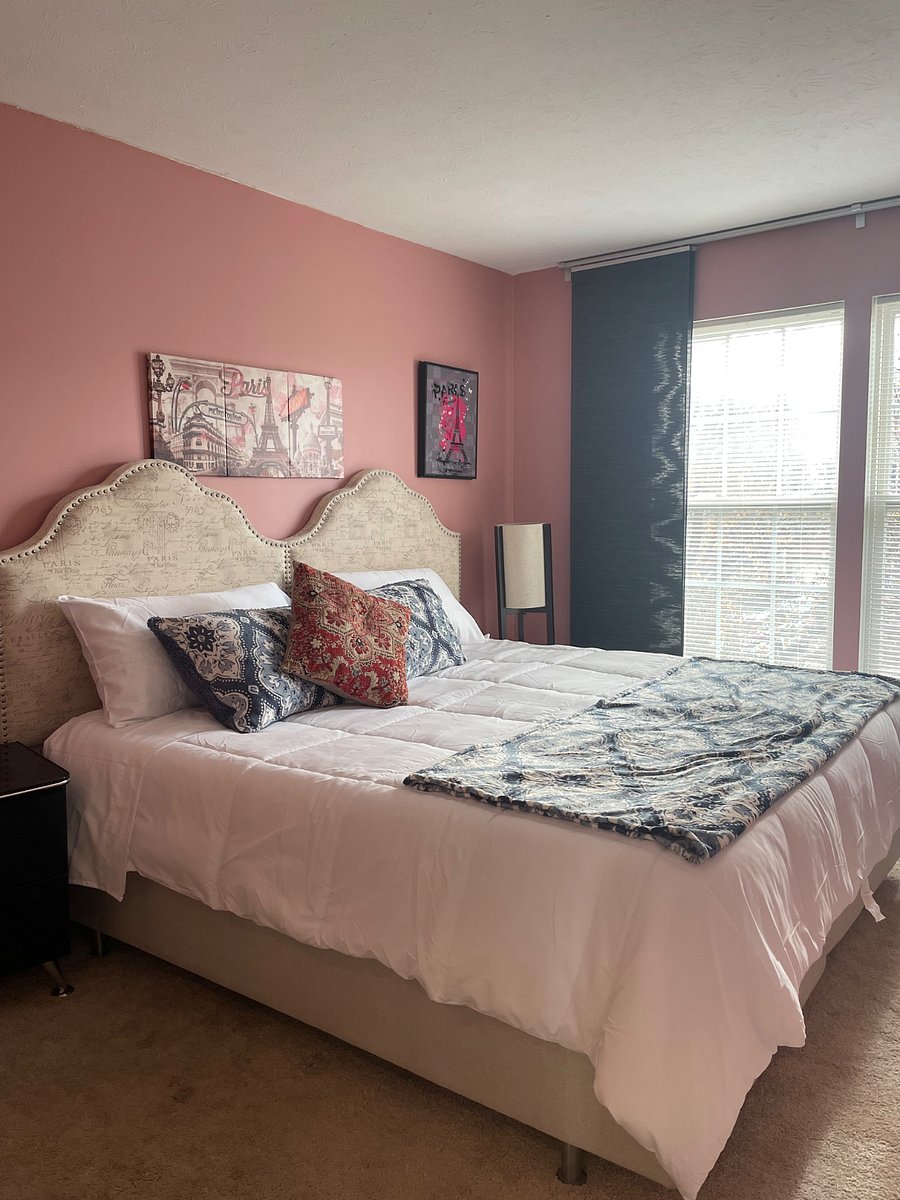 Paris Theme Bedroom