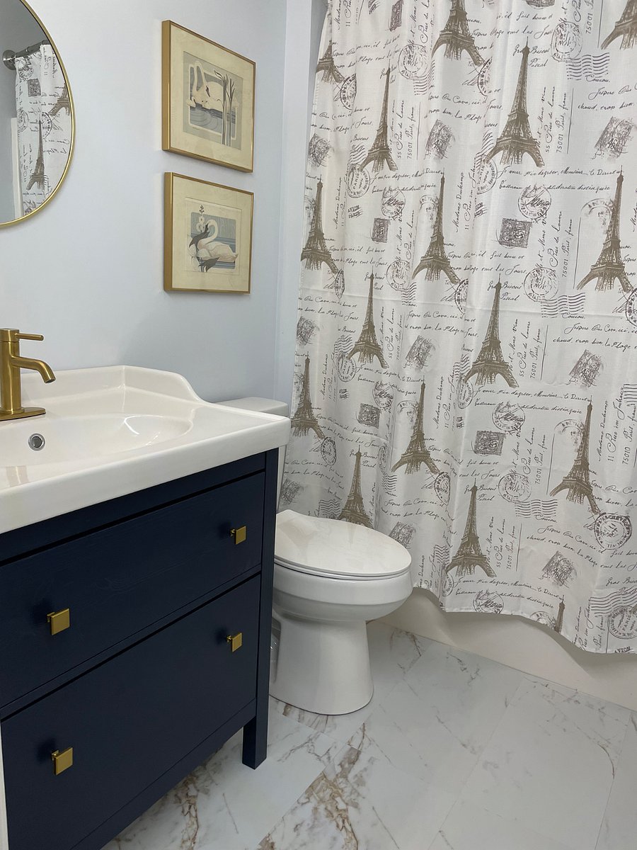 Full bathroom
