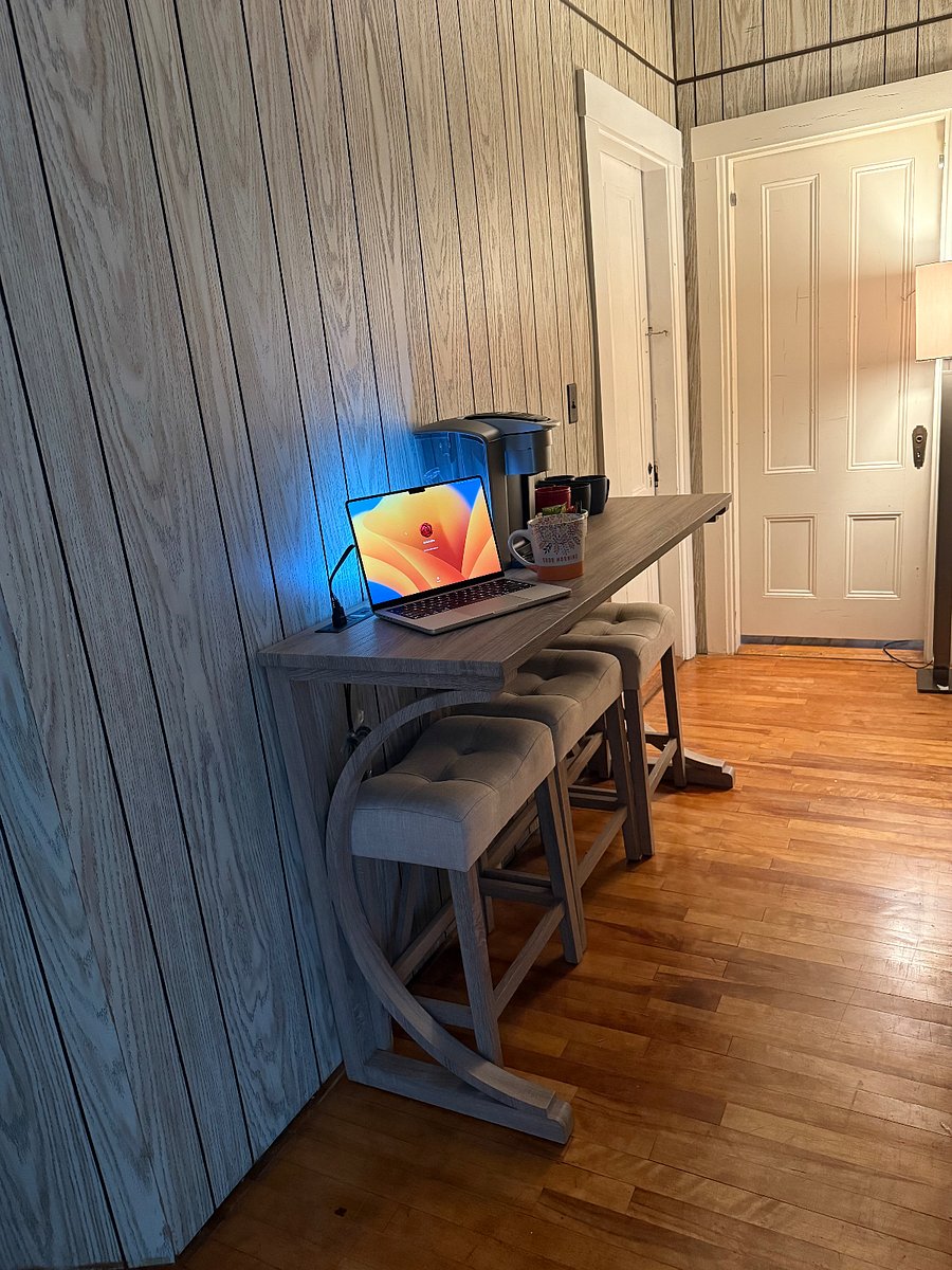 A shared coffee and breakfast snack hightop table is conveniently located on the second floor, making it easy for you to prepare for your workday.
