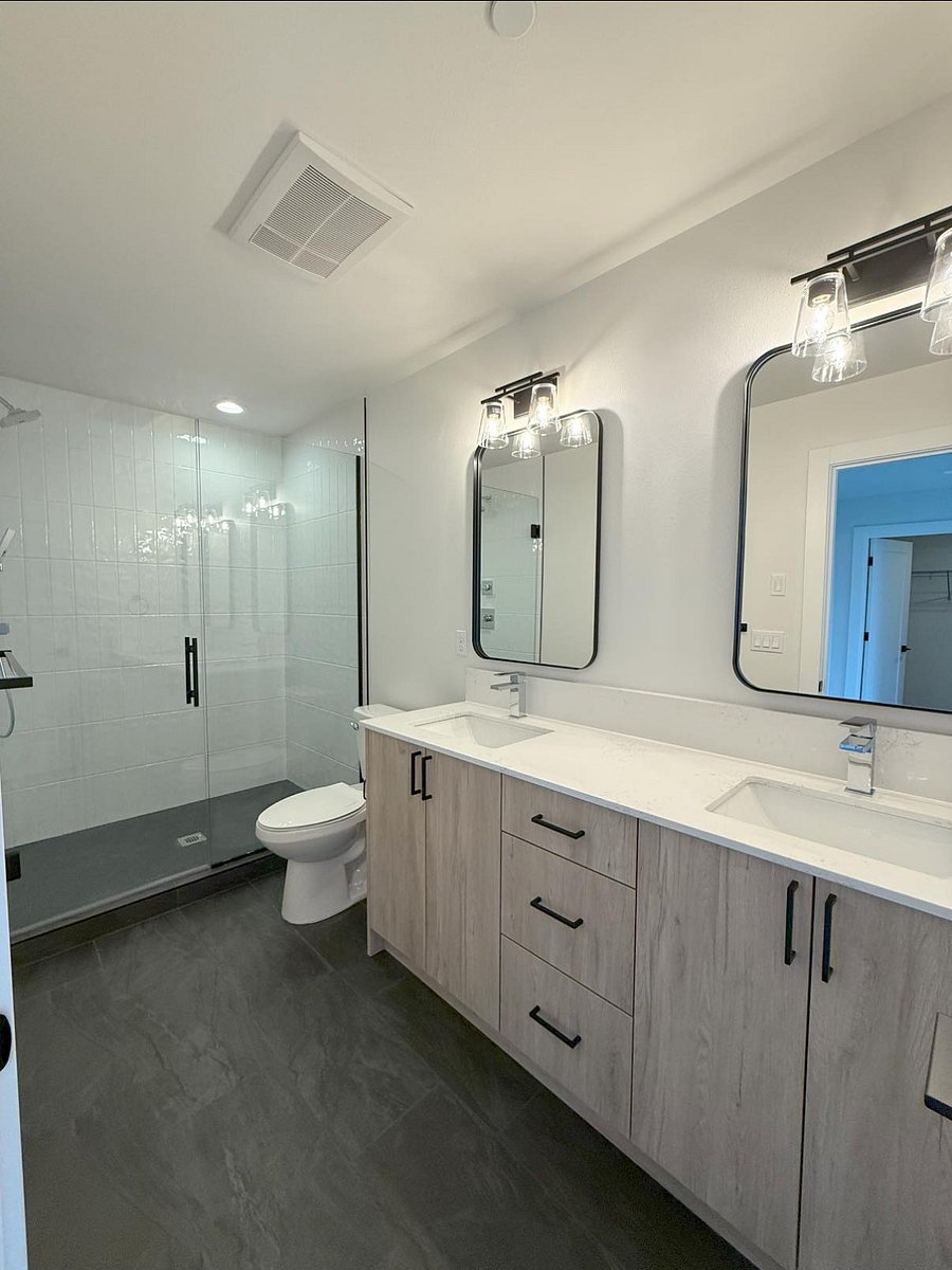 private bathroom in the primary bedroom