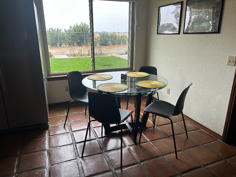 Enoy the day with breakfast and a view of the countryside.