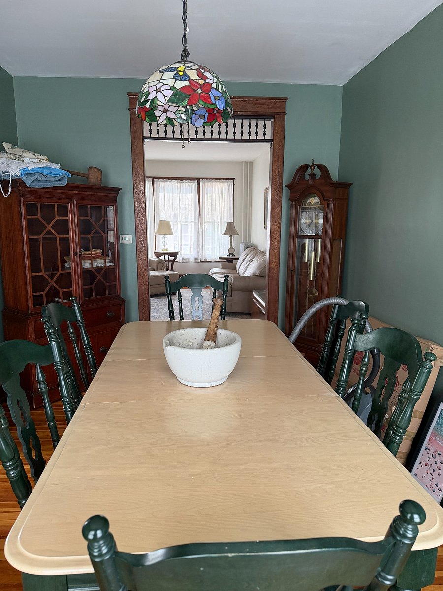 Large, comfortable dining room. Seats 6-8. River view.