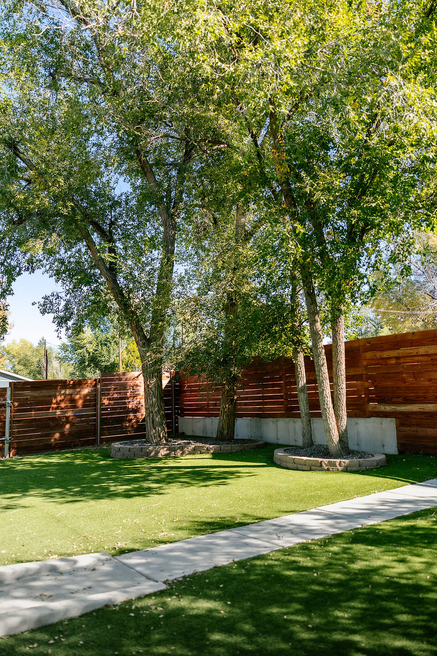 Turf yard and plenty of shade